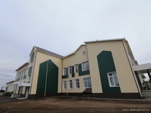 Новая средняя общеобразовательная школа в с. Устьянка Бурлинского района