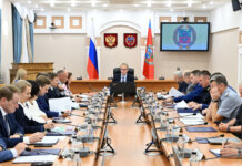Губернатор Алтайского края Виктор Томенко провел заседание антинаркотической комиссии