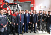 Губернатор Алтайского края Виктор Томенко провел встречу со студентами и преподавателями кластера «Сельское хозяйство» федерального проекта «Профессионалитет»
